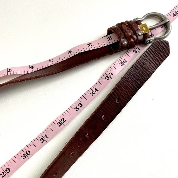 Garnet Hill 81156 Full Grain Brown Leather Belt sz SMALL 33” Silver Tone Buckle - Picture 3 of 5